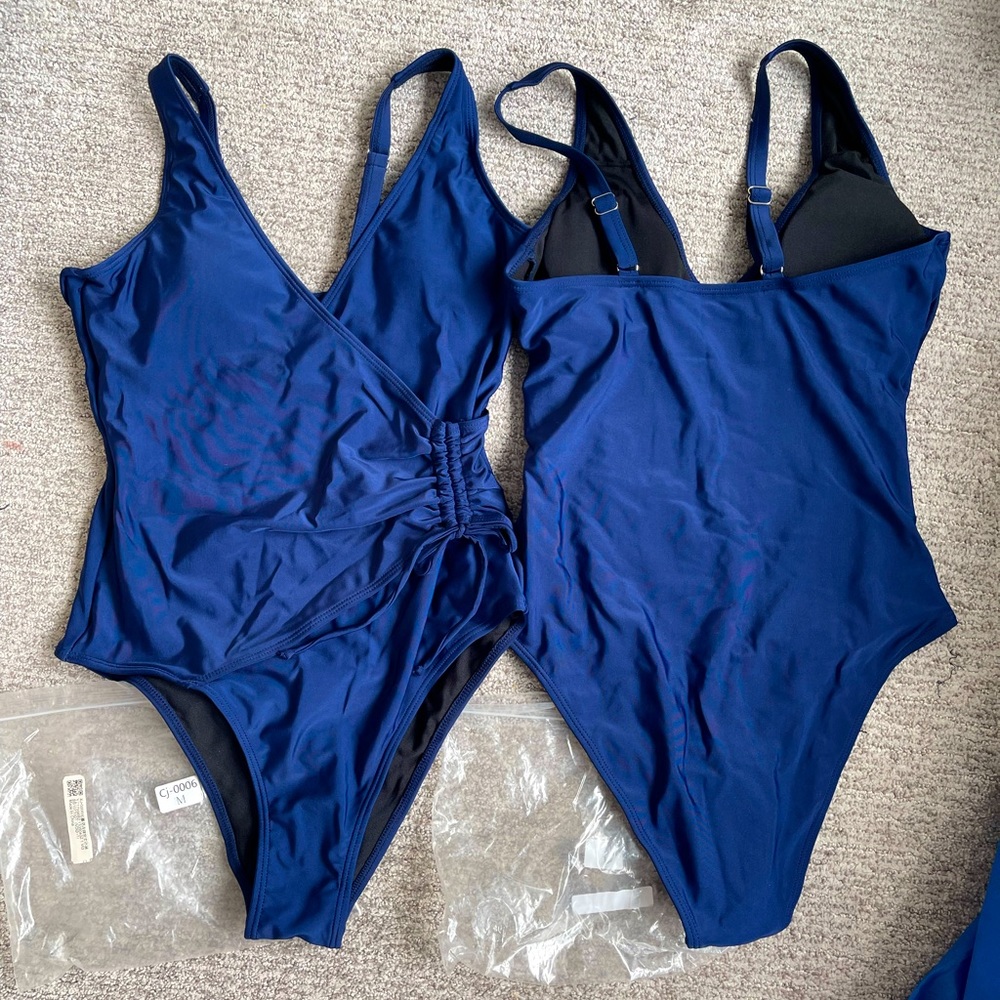 NWOT blue bathing suit, size M